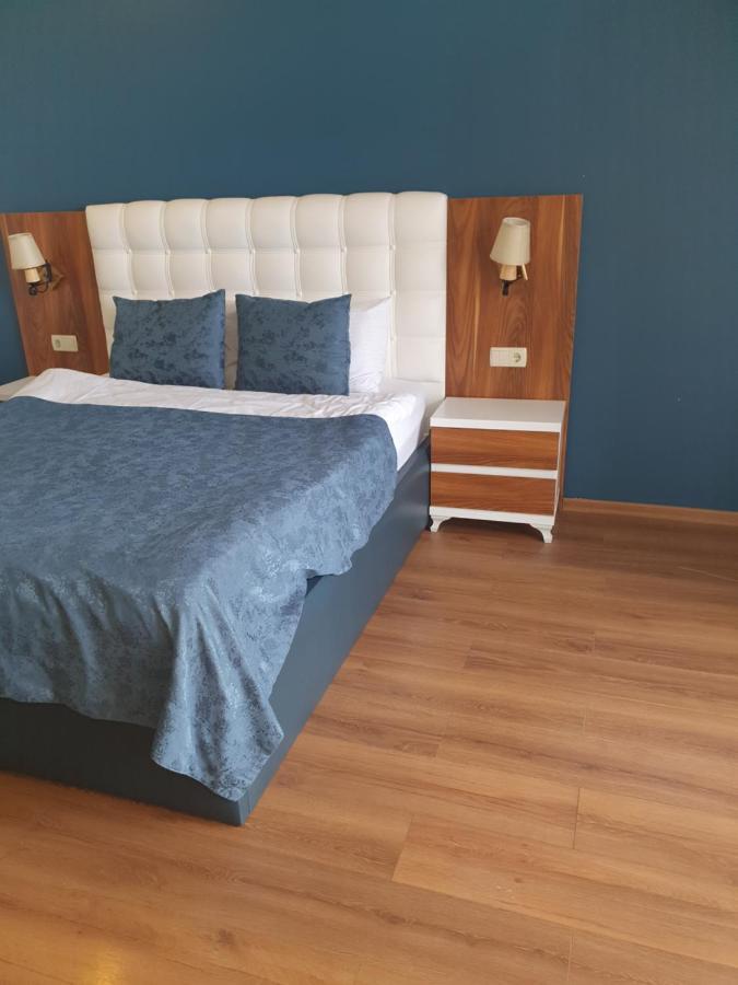 The Fresh Wave Hotel Батуми Екстериор снимка