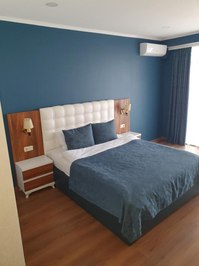 The Fresh Wave Hotel Батуми Екстериор снимка