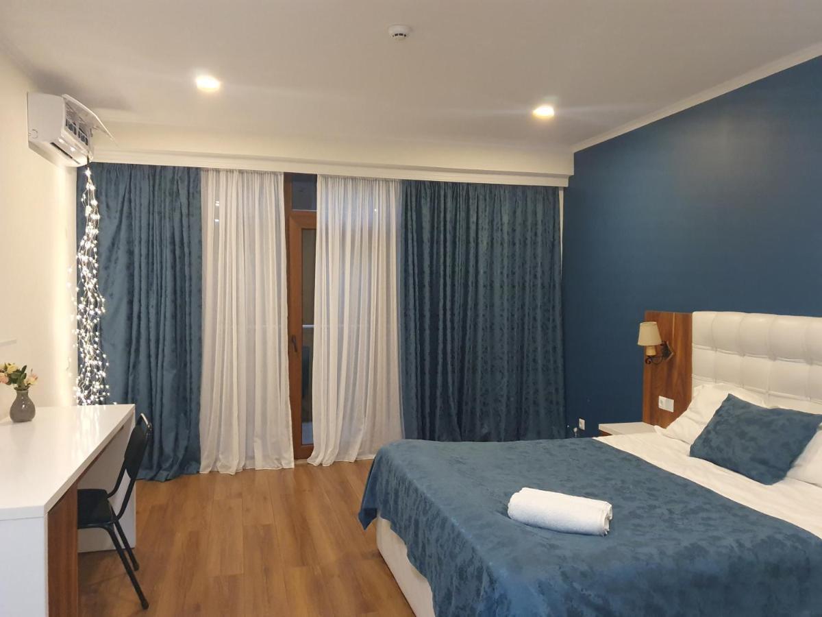 The Fresh Wave Hotel Батуми Екстериор снимка
