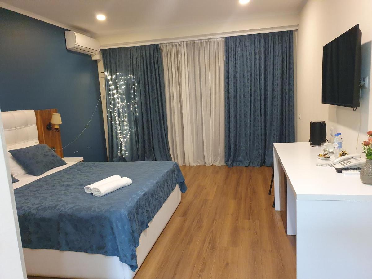 The Fresh Wave Hotel Батуми Екстериор снимка