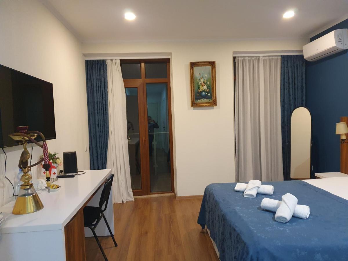 The Fresh Wave Hotel Батуми Екстериор снимка