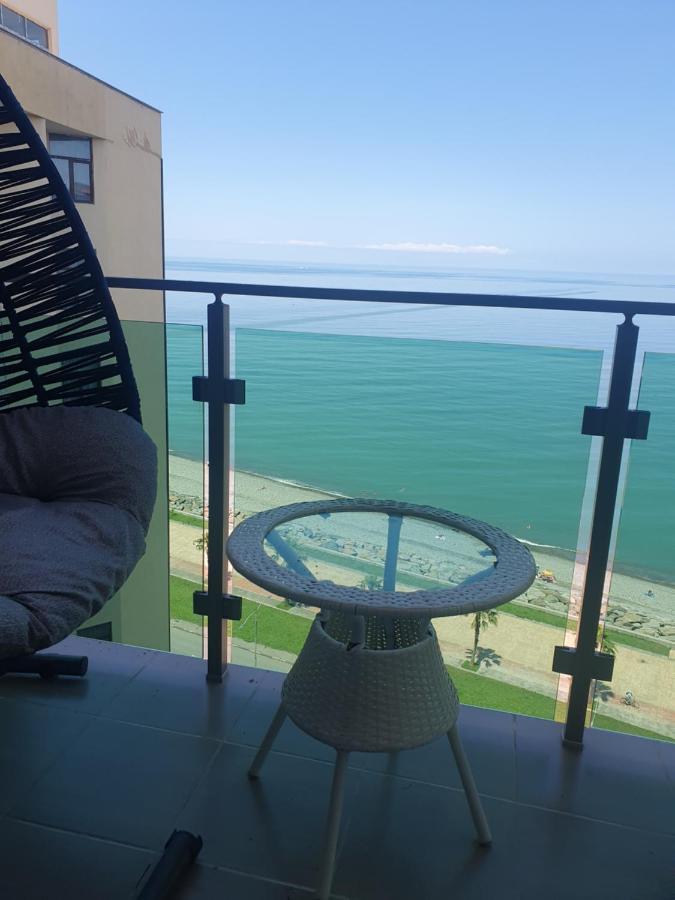 The Fresh Wave Hotel Батуми Екстериор снимка